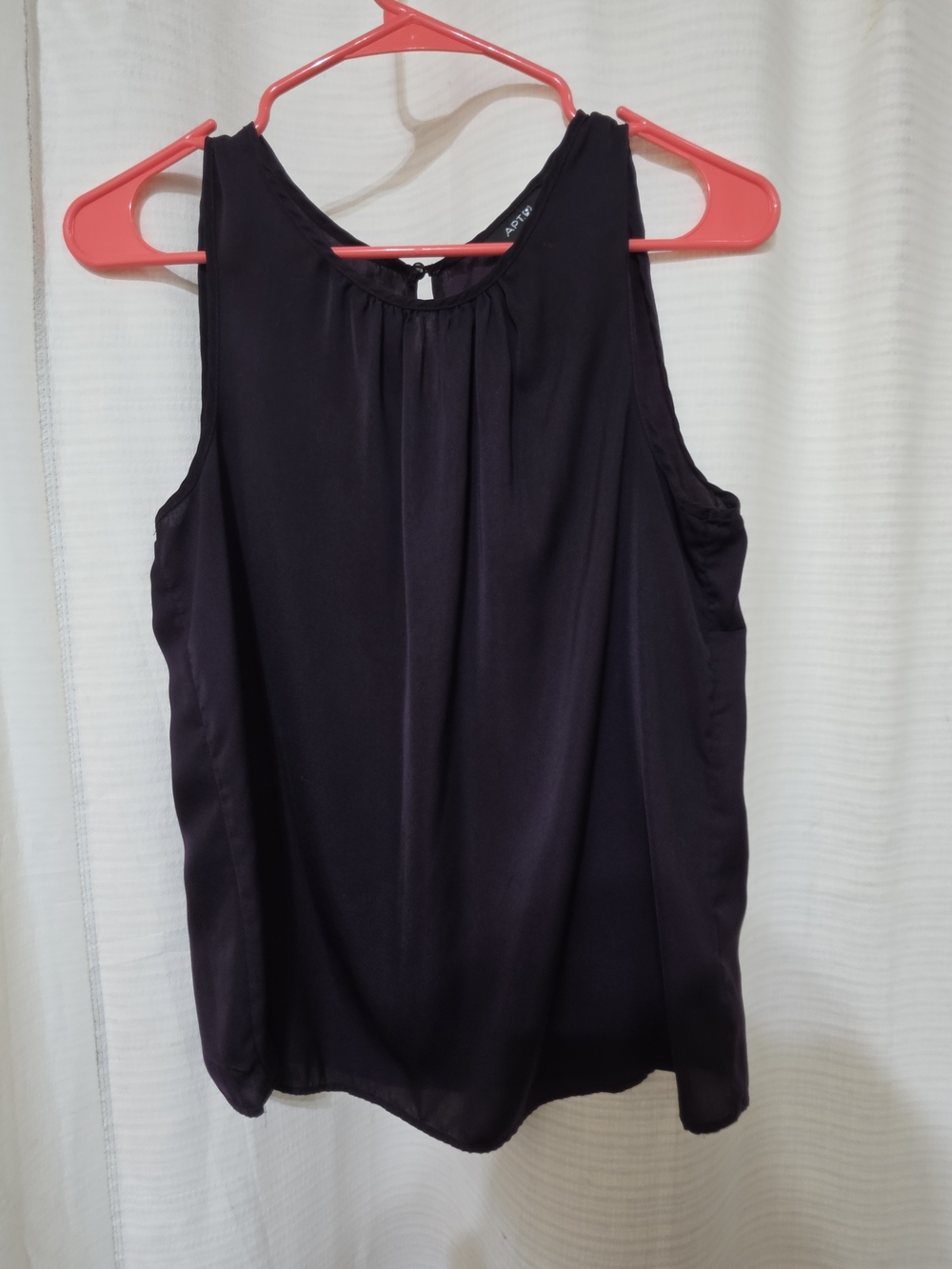 Apt. 9 Black Sleeveless Pleated Neck Blouse